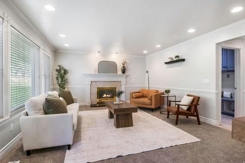 Tiny photo for 302 W HIDDEN HOLLOW DR S, Orem, UT 84058 (MLS # 2151111)