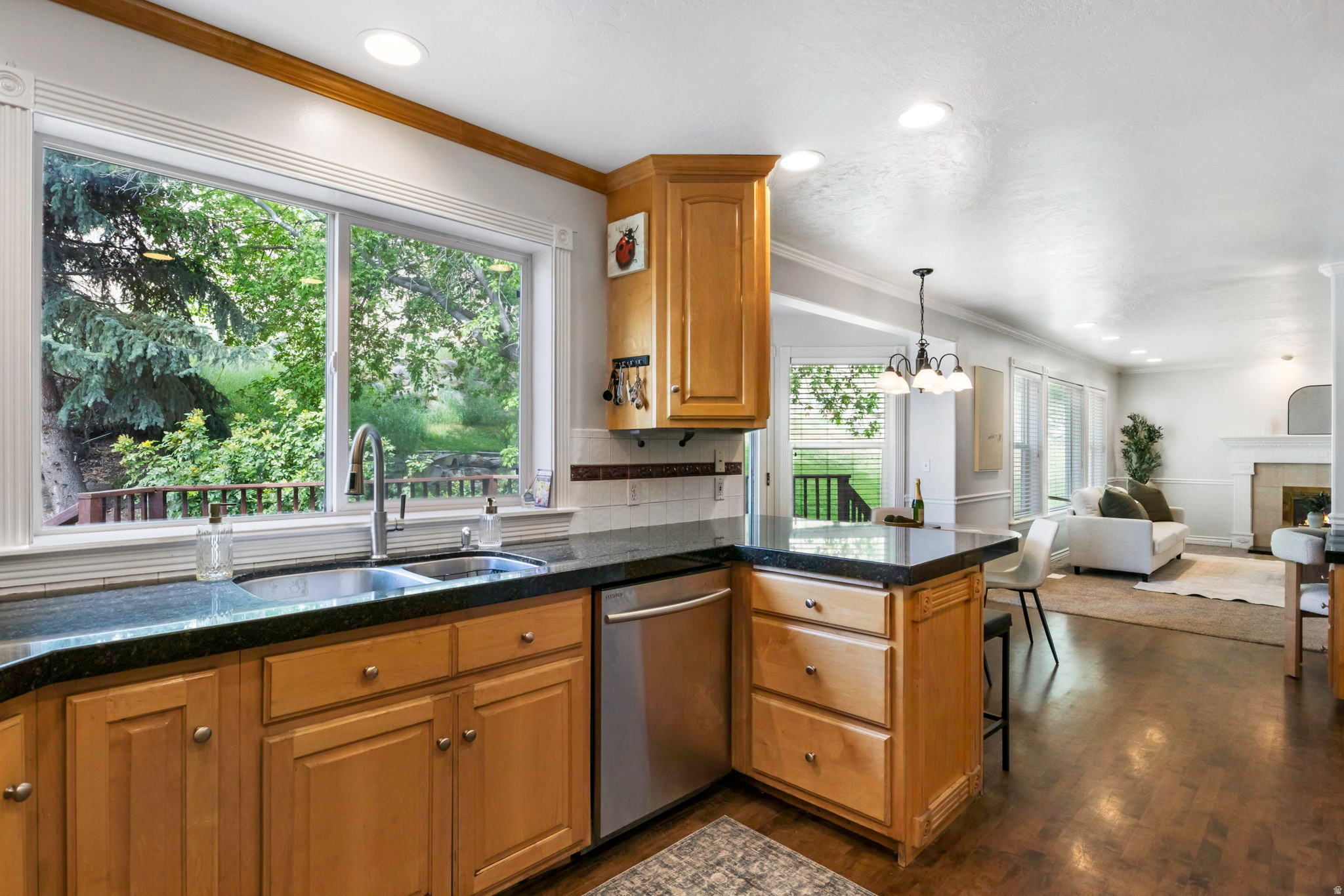 HIDDEN HOLLOW - Residential