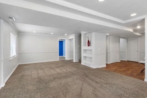 Tiny photo for 302 W HIDDEN HOLLOW DR S, Orem, UT 84058 (MLS # 2151111)