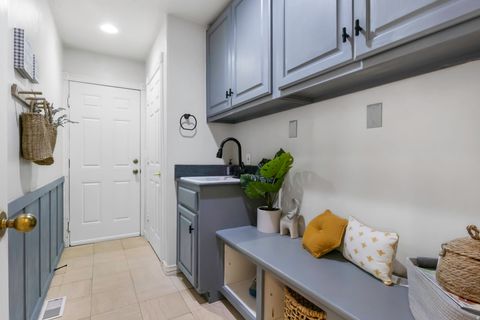 Tiny photo for 302 W HIDDEN HOLLOW DR S, Orem, UT 84058 (MLS # 2151111)