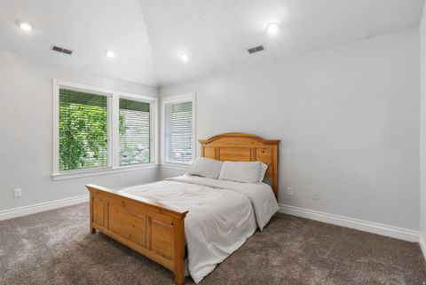 Tiny photo for 302 W HIDDEN HOLLOW DR S, Orem, UT 84058 (MLS # 2151111)