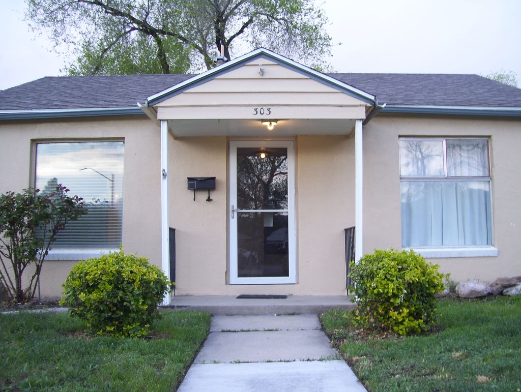Photo of 303 N 1100 W, Salt Lake City, UT 84116 (MLS # 2148028)