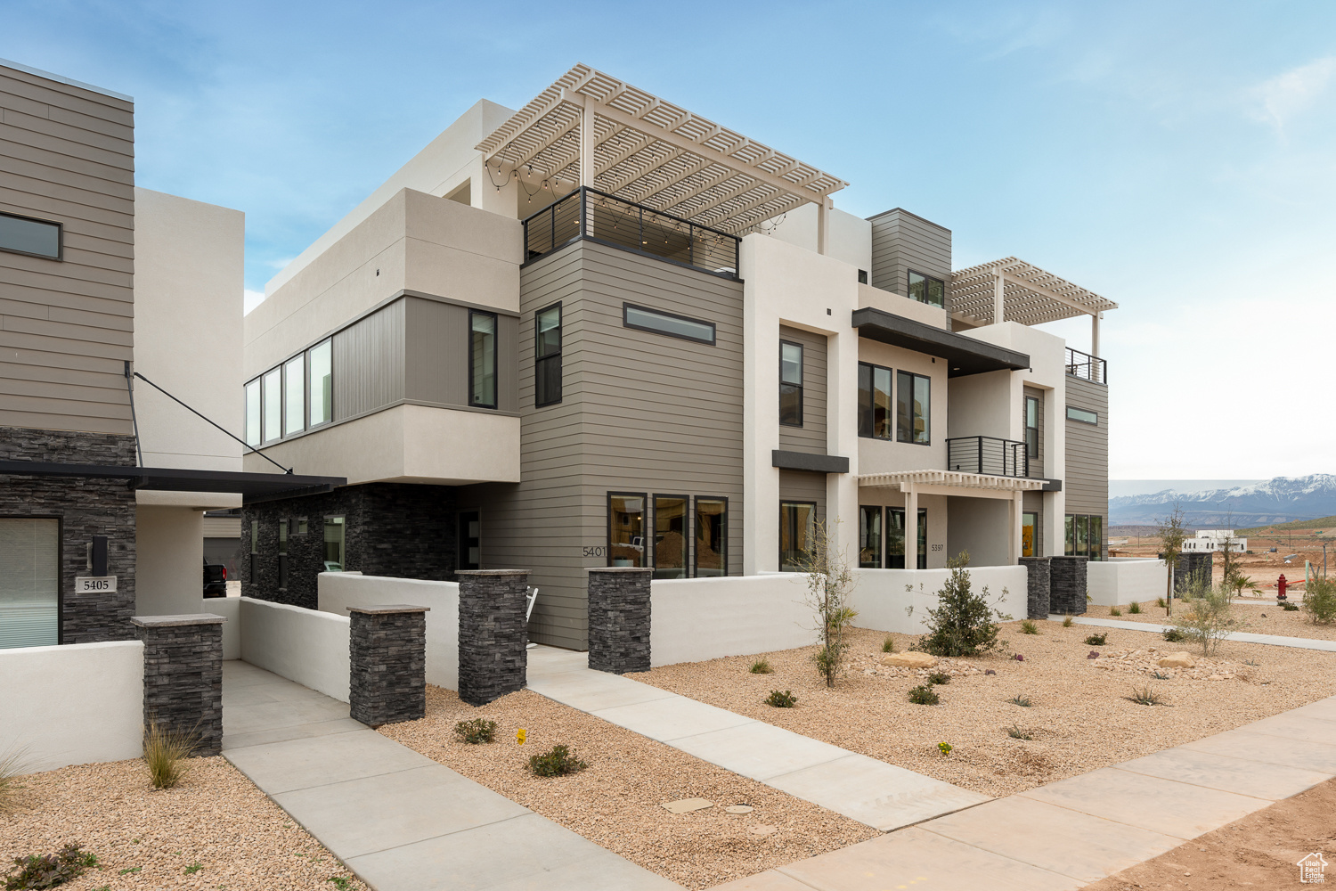 DESERT COLOR RESORT PH 5 - Residential