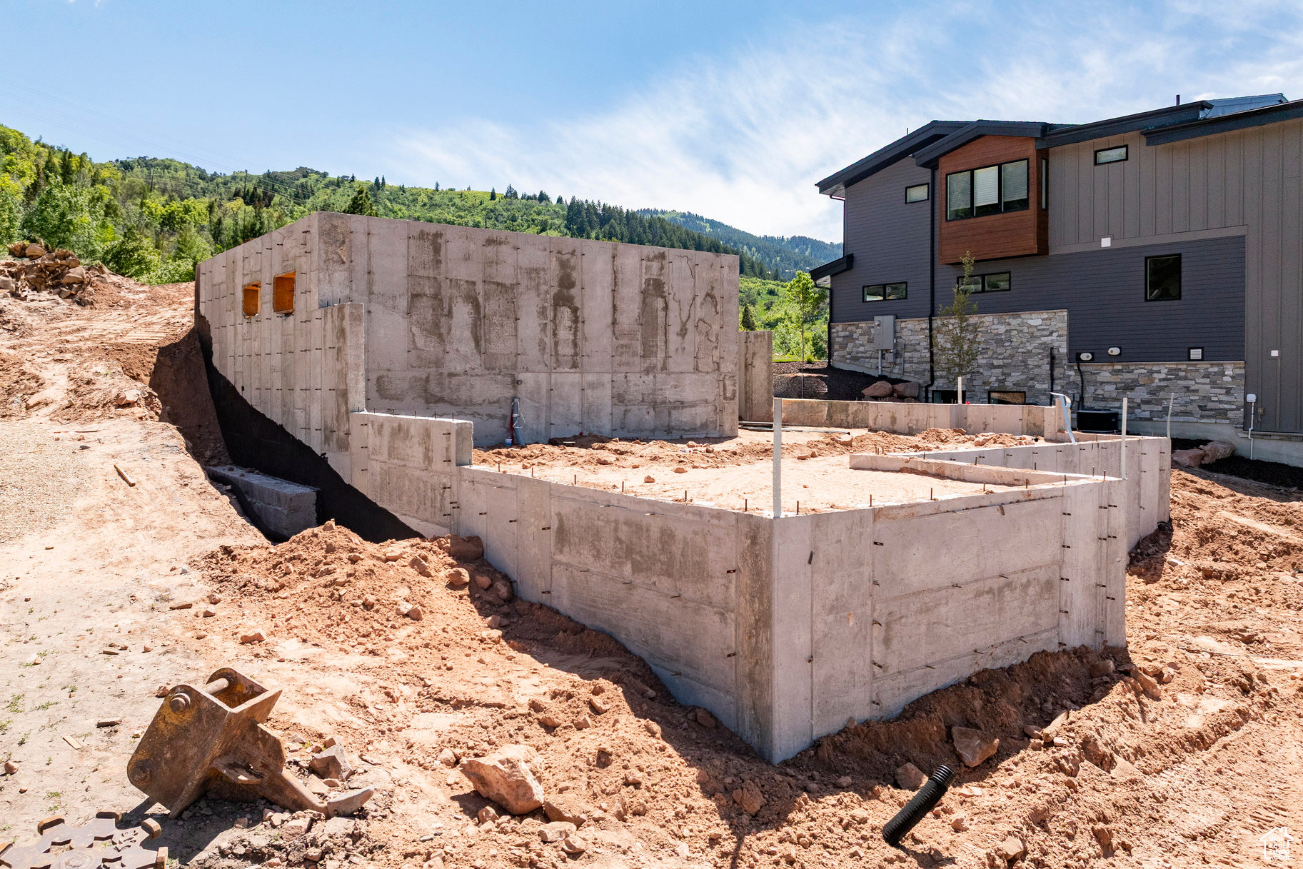 DISCOVERY RIDGE - Residential