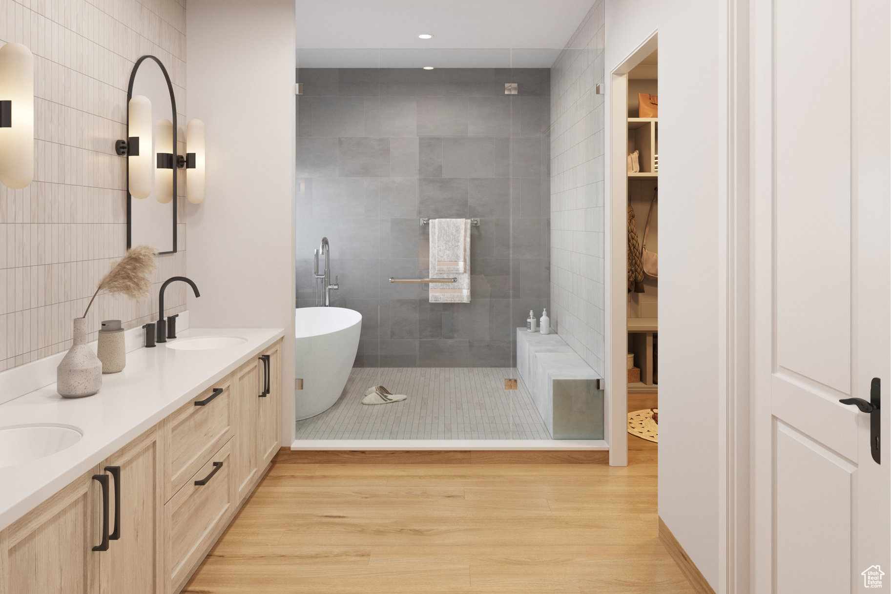 DISCOVERY RIDGE - Residential