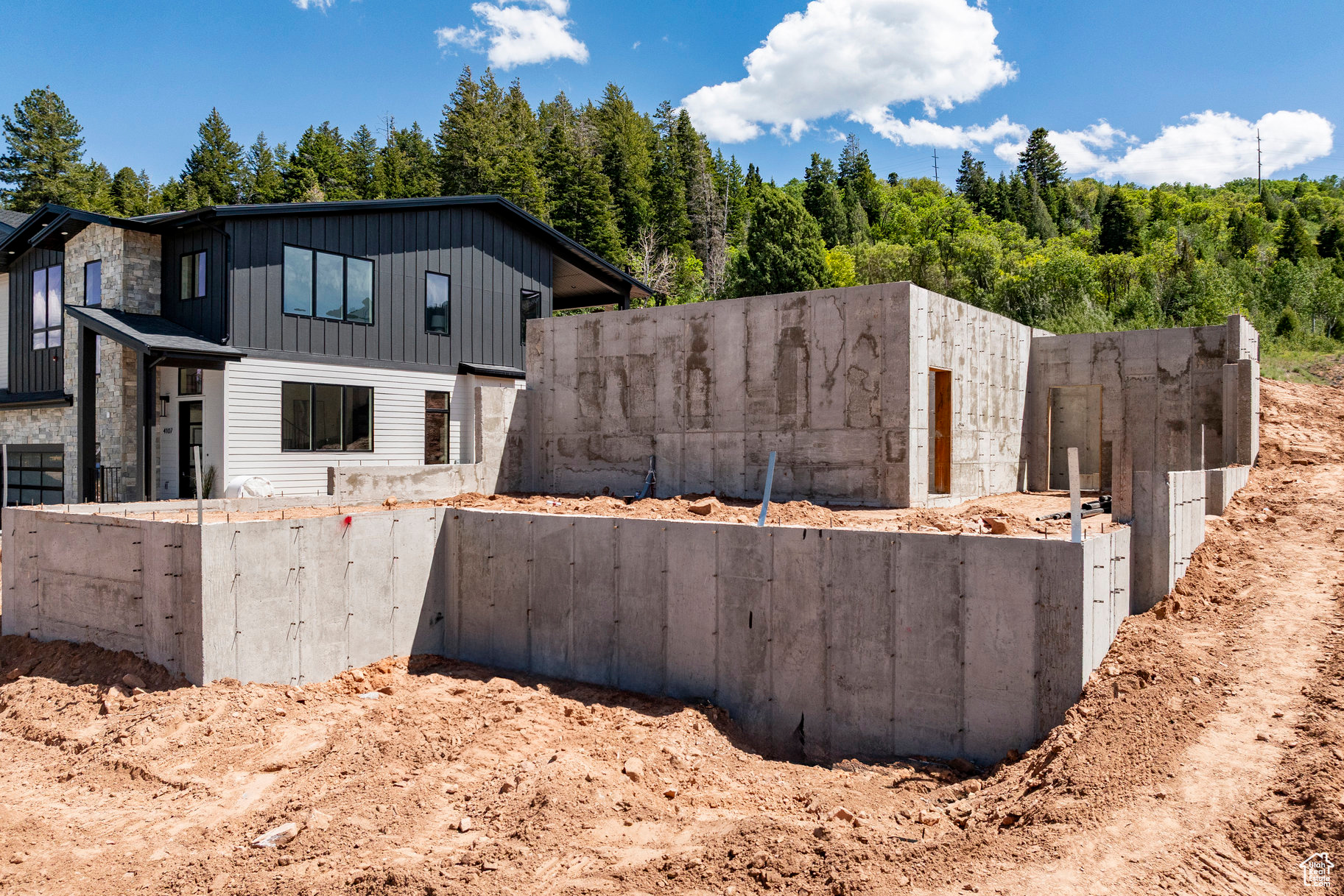 DISCOVERY RIDGE - Residential