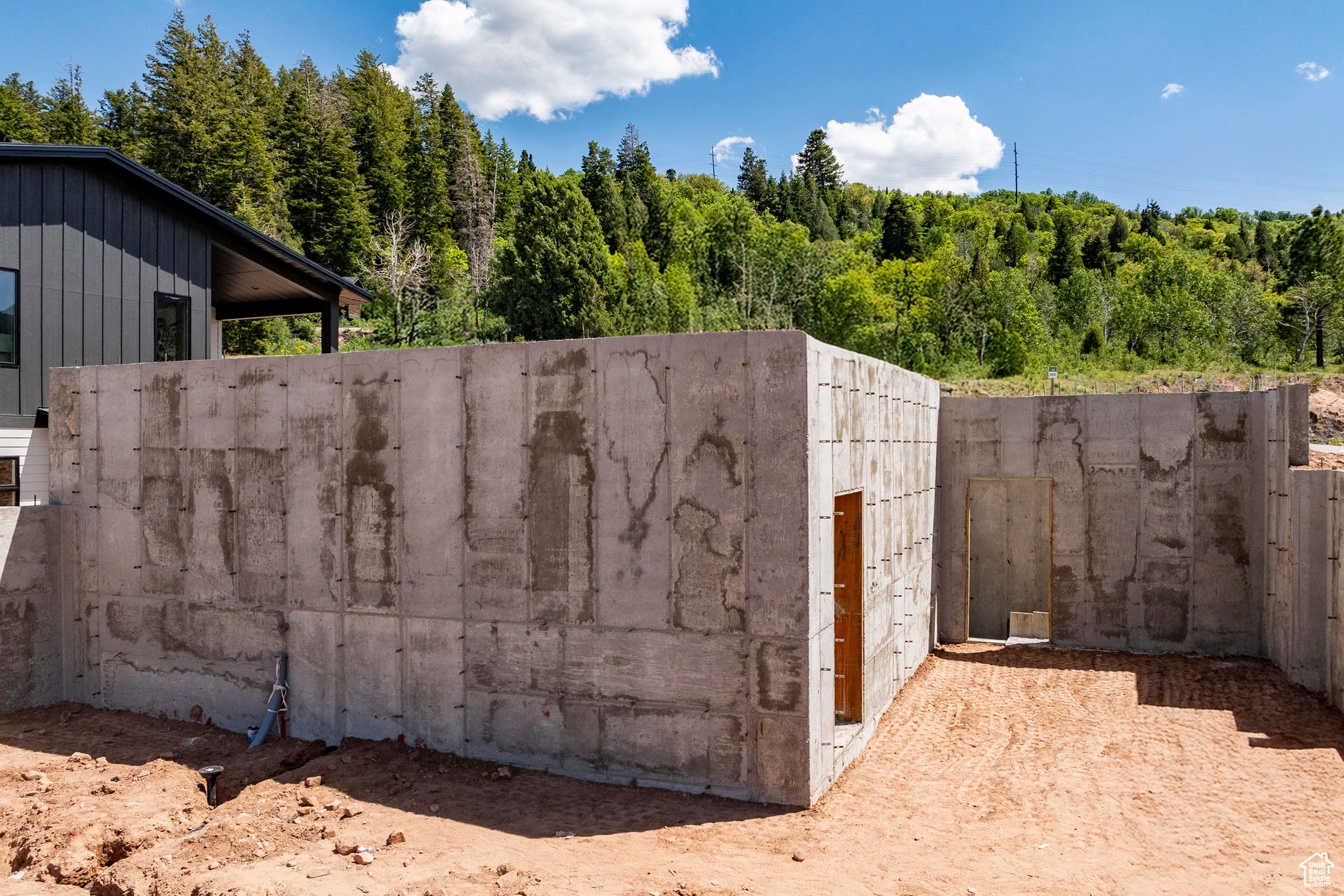 DISCOVERY RIDGE - Residential