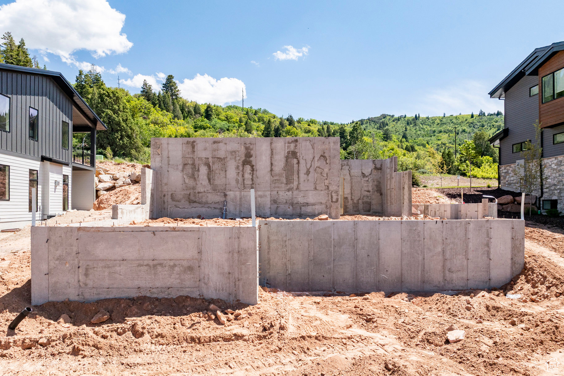 DISCOVERY RIDGE - Residential