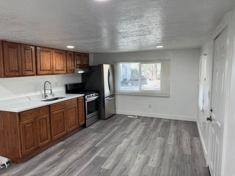 Tiny photo for 264 W STATE RD S #18, Pleasant Grove, UT 84062 (MLS # 2121543)