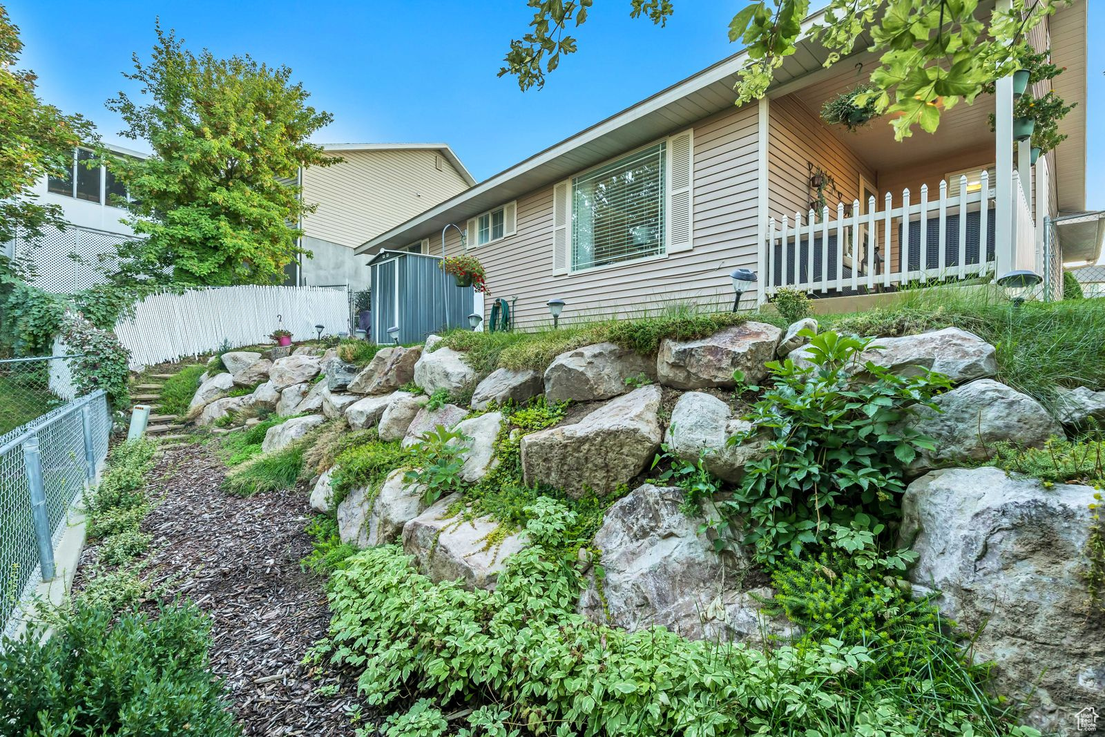 COZYDALE RETREAT - Residential