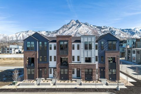 Tiny photo for 1986 WILSHIRE RD E #3, Holladay, UT 84117 (MLS # 2139698)