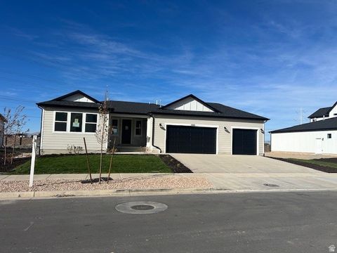 Photo of 1068 S 3440 E #120, Spanish Fork, UT 84660 (MLS # 2116322)