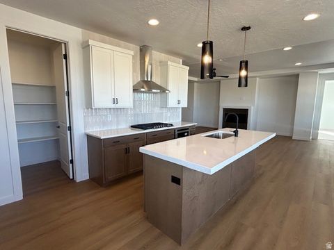Tiny photo for 1068 S 3440 E #120, Spanish Fork, UT 84660 (MLS # 2116322)