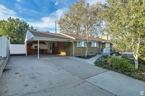 Tiny photo for 490 E 1800 S, Bountiful, UT 84010 (MLS # 2117614)