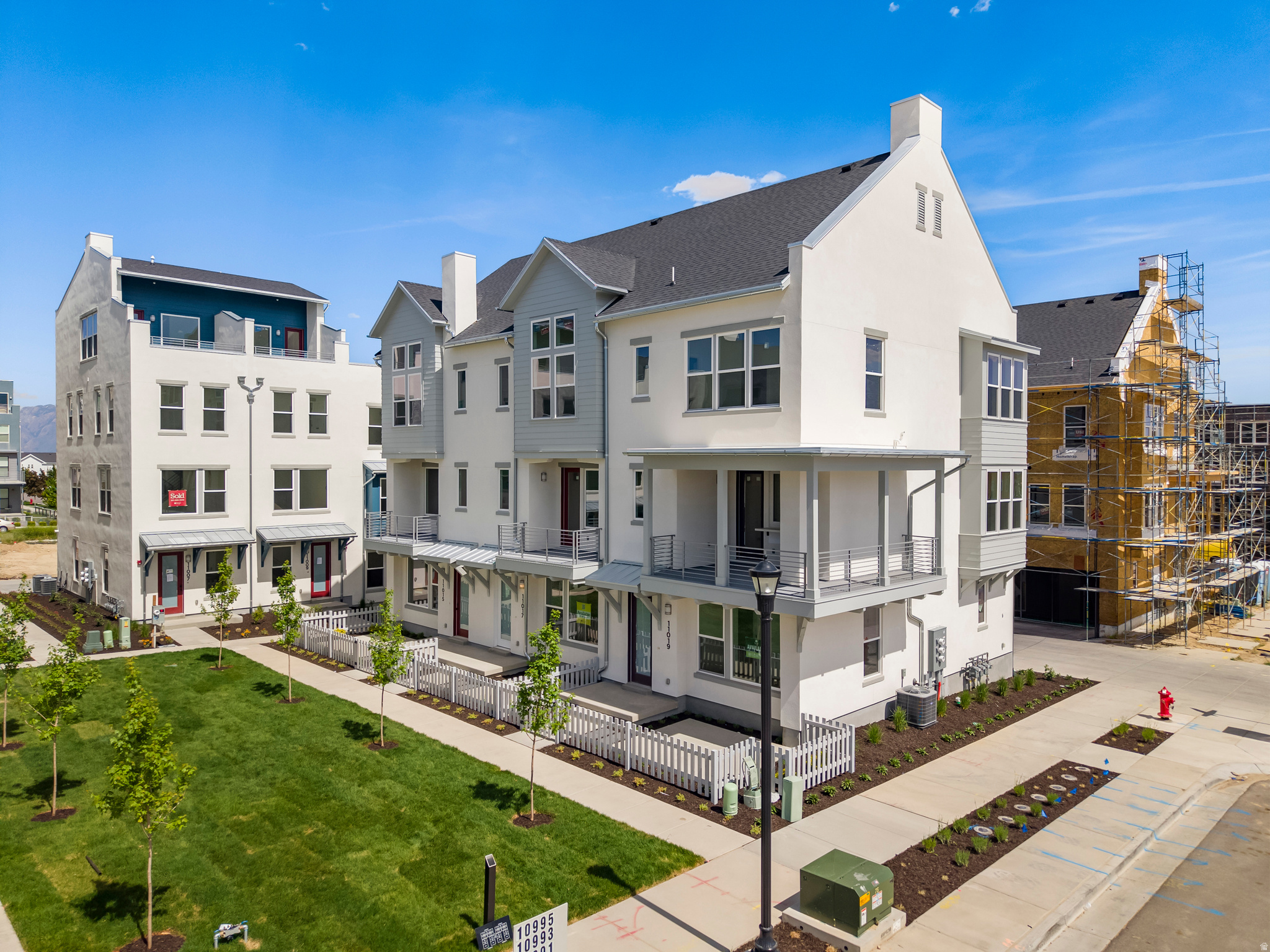 DOWNTOWN DAYBREAK - Residential