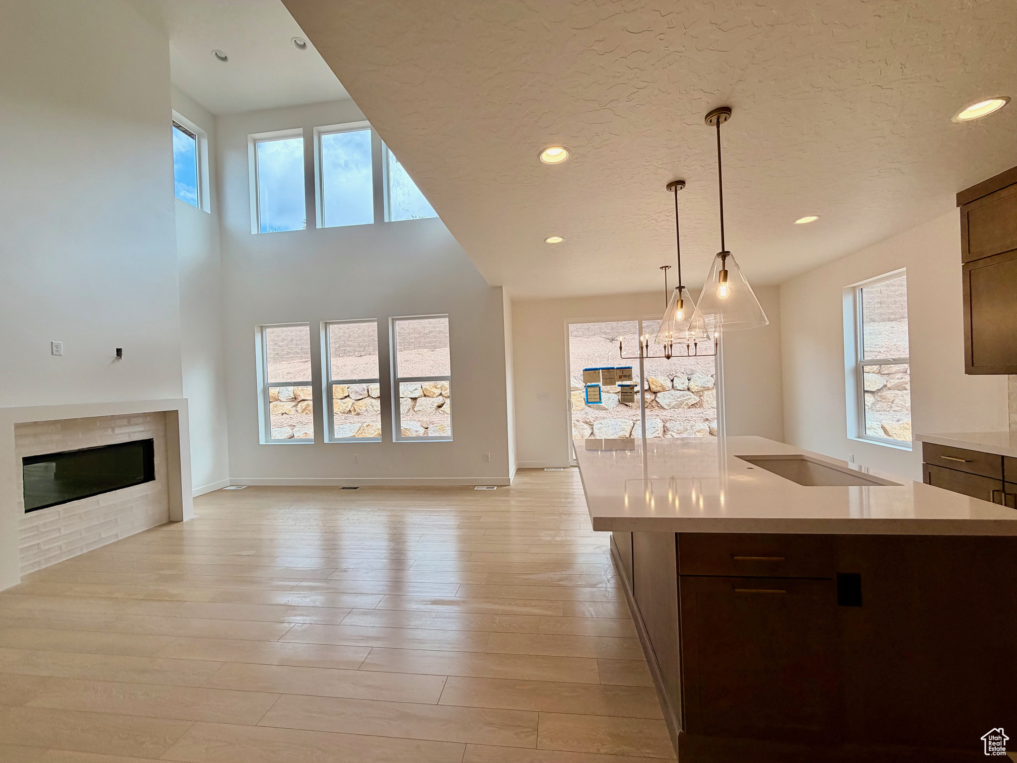 CANYON POINT - Residential