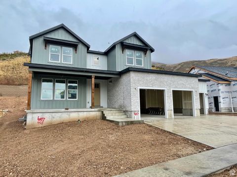 Photo of 1618 W CANYON RIM RD, Lehi, UT 84048 (MLS # 2114715)