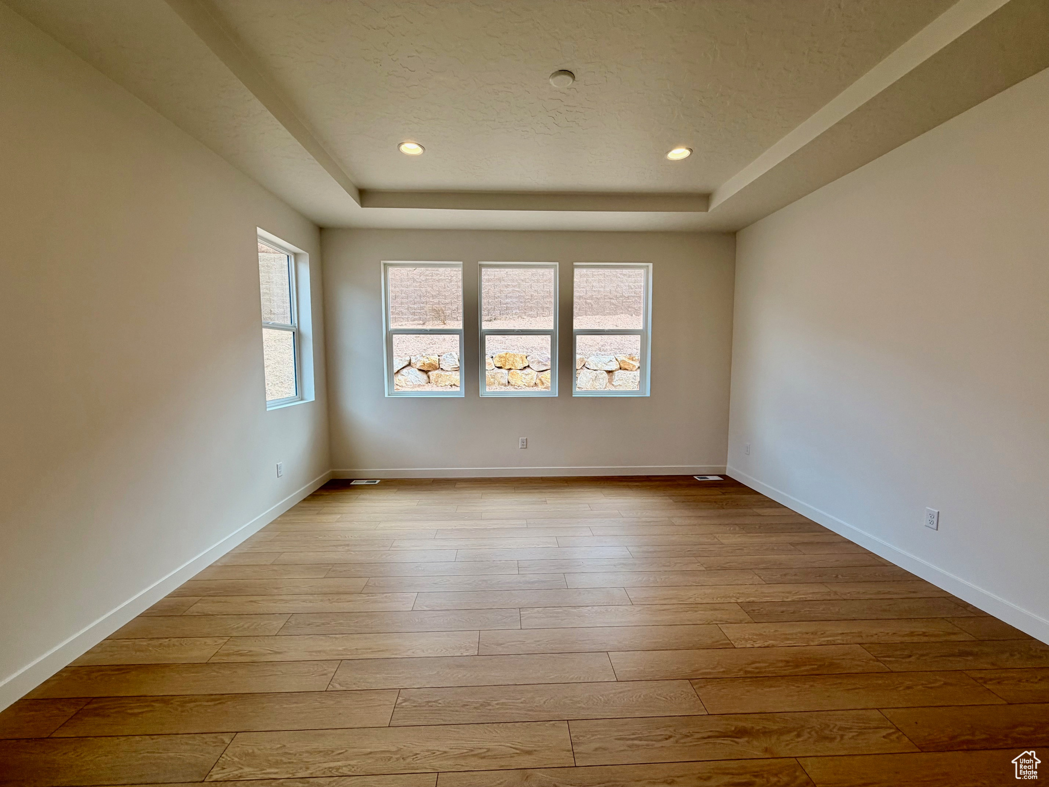 CANYON POINT - Residential