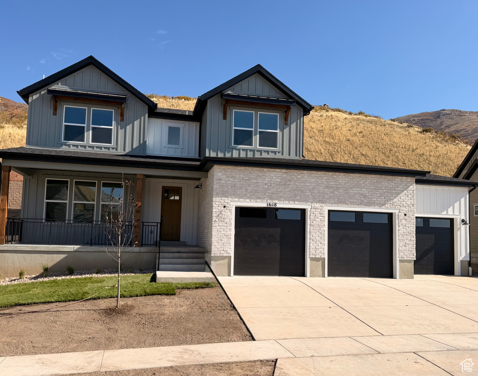 CANYON POINT - Residential