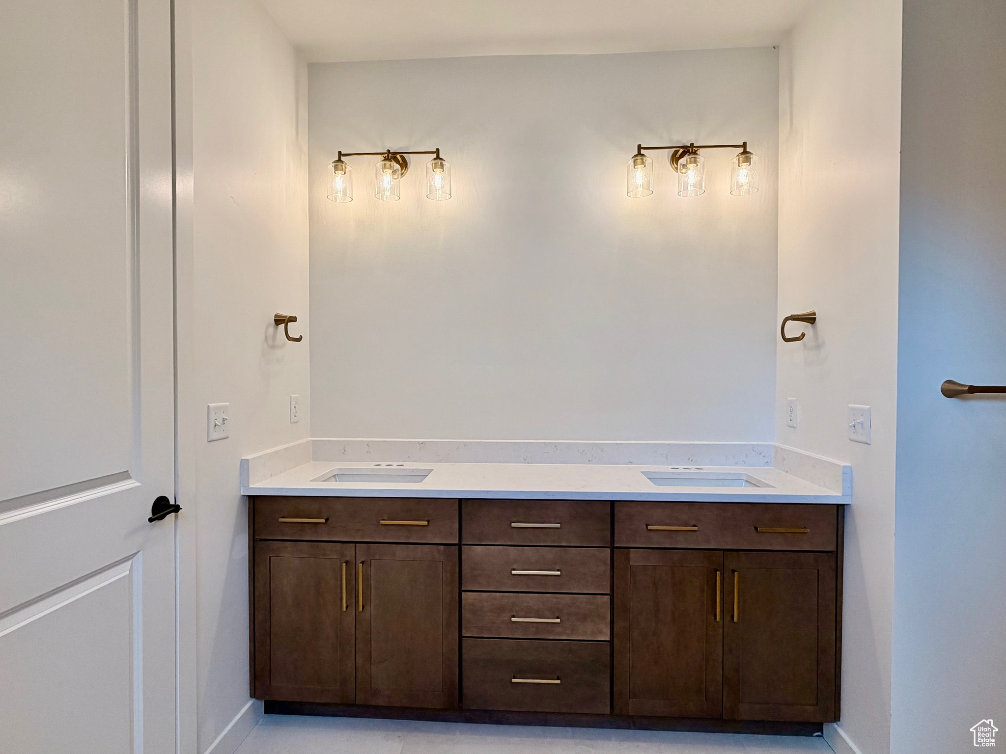 CANYON POINT - Residential