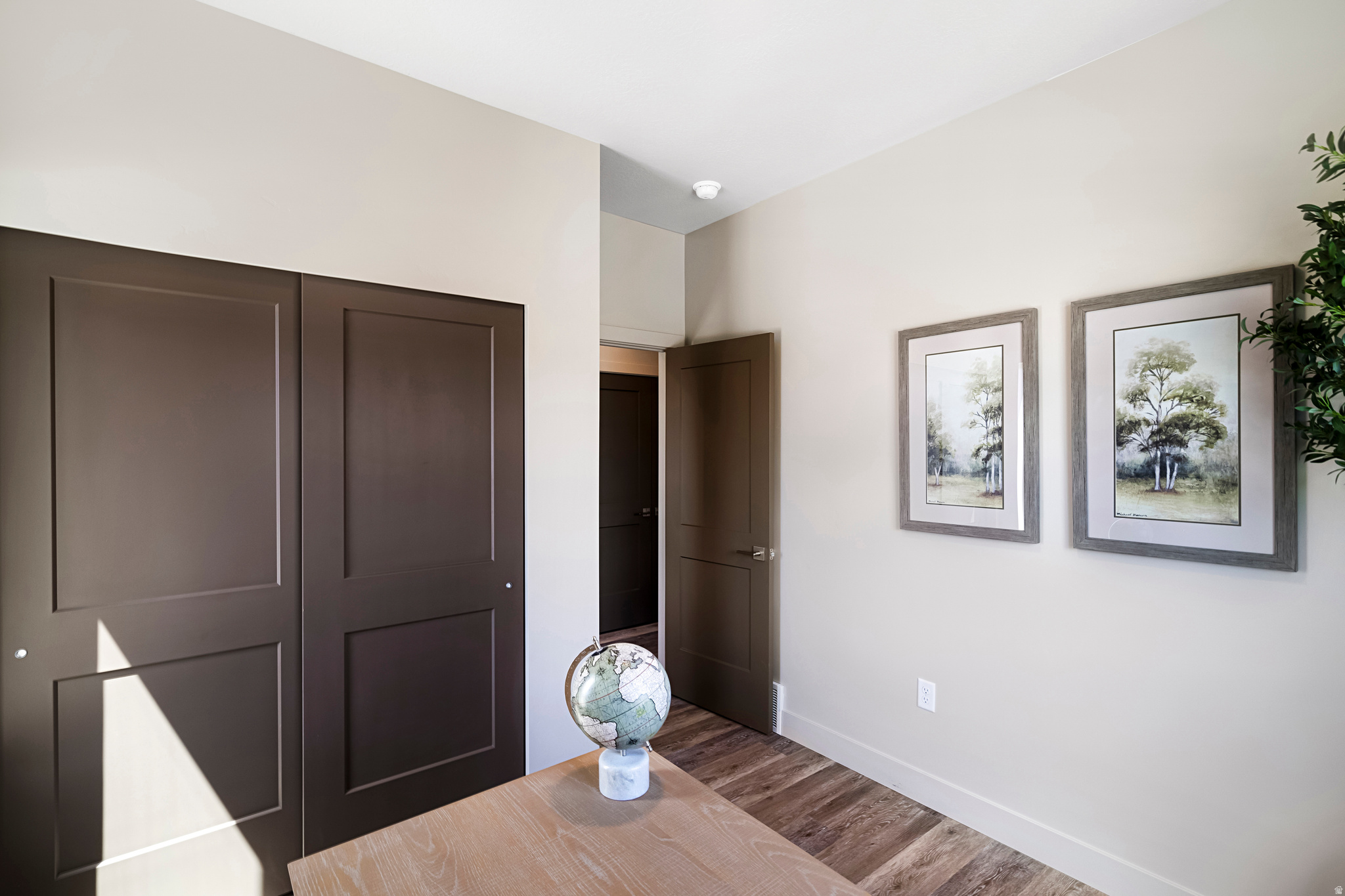 LATITUDE 40 - Residential