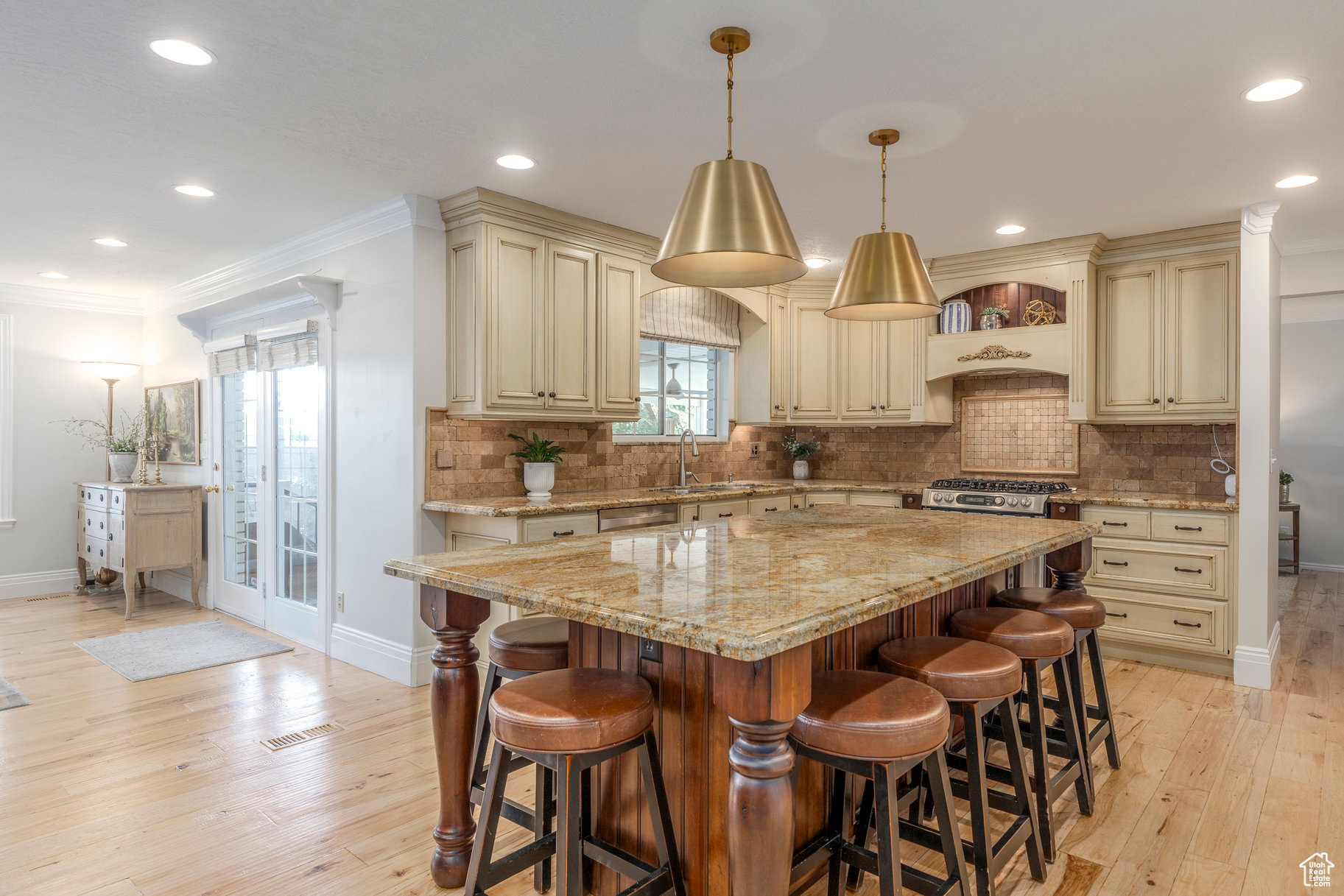 MEADOWS - Residential