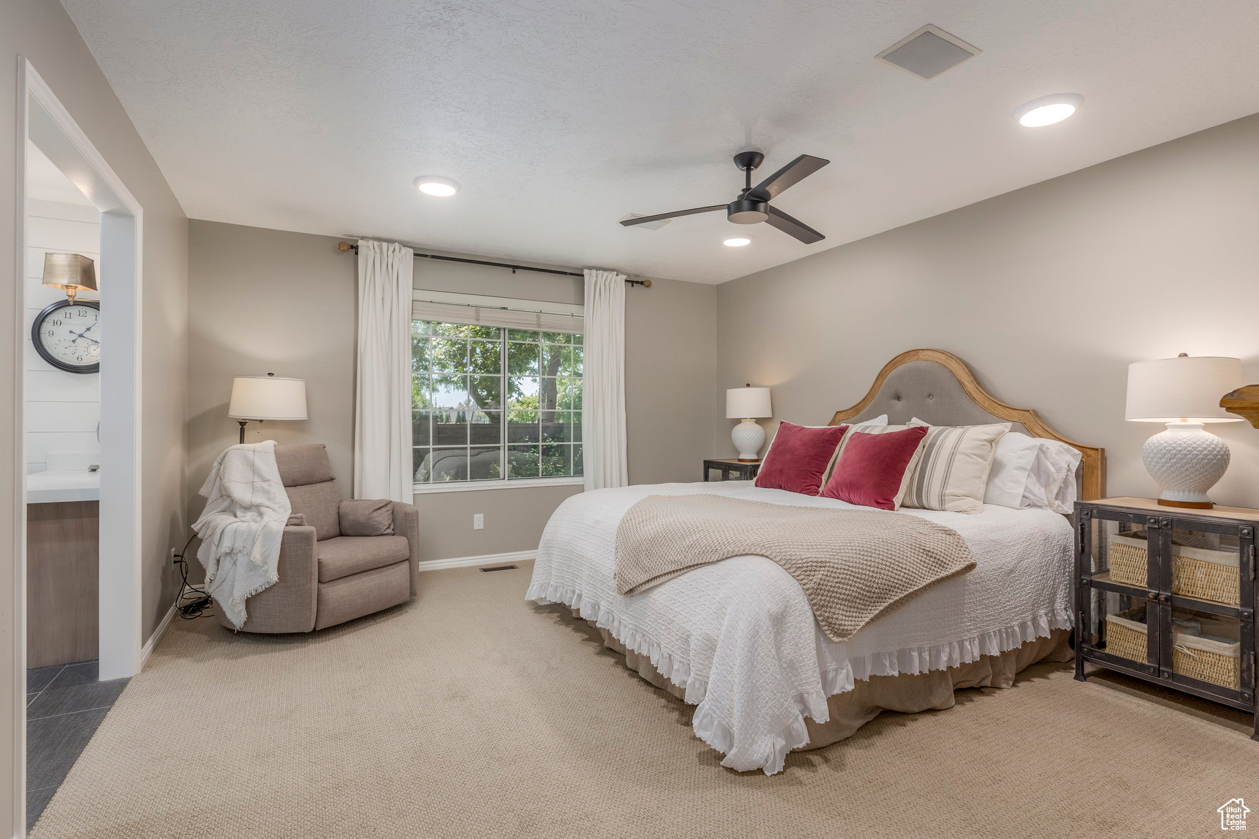 MEADOWS - Residential