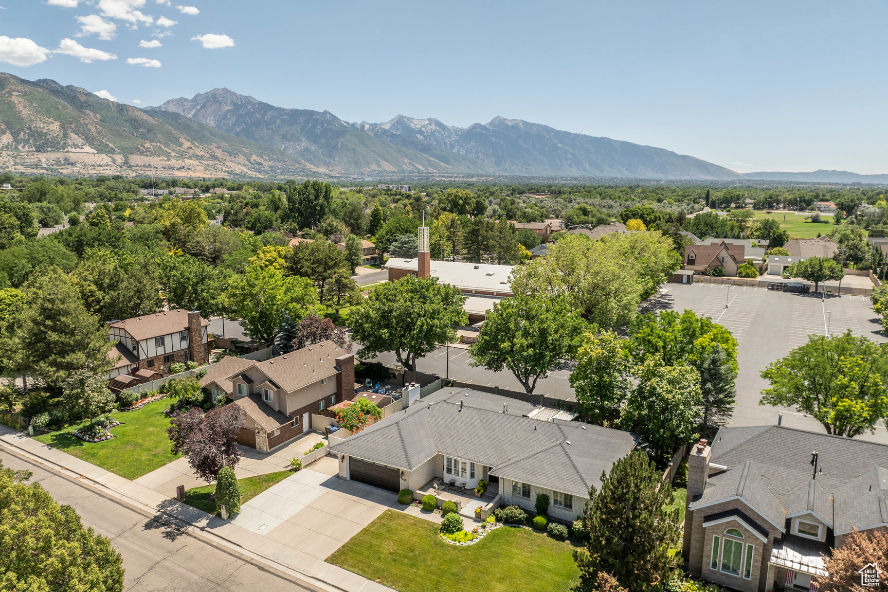 MEADOWS - Residential