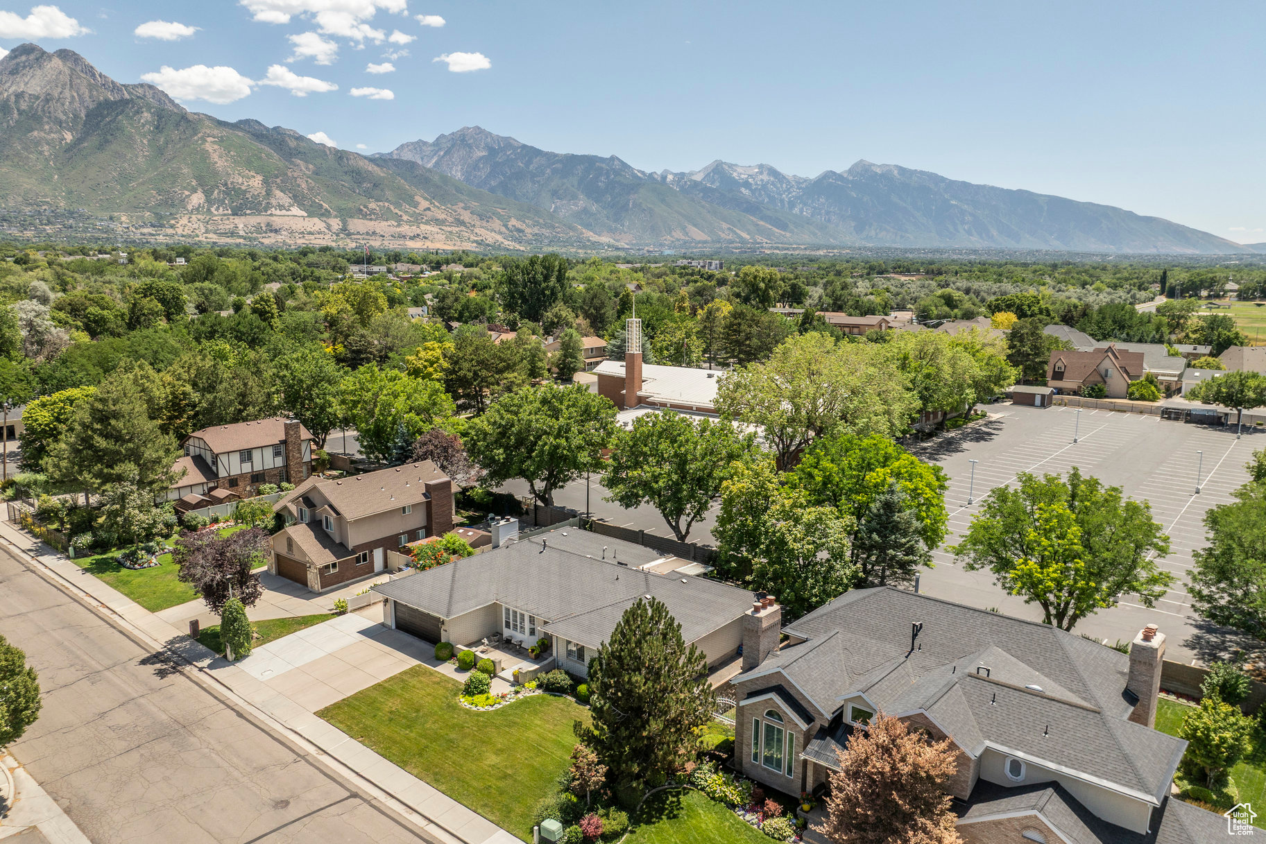 MEADOWS - Residential