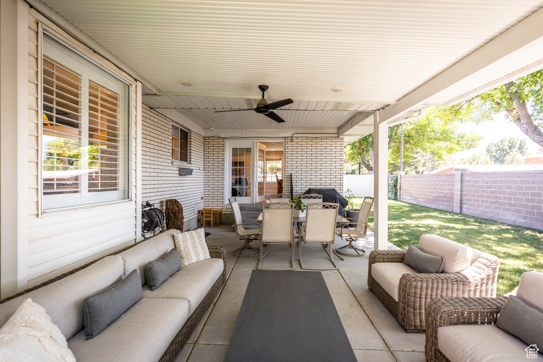 MEADOWS - Residential