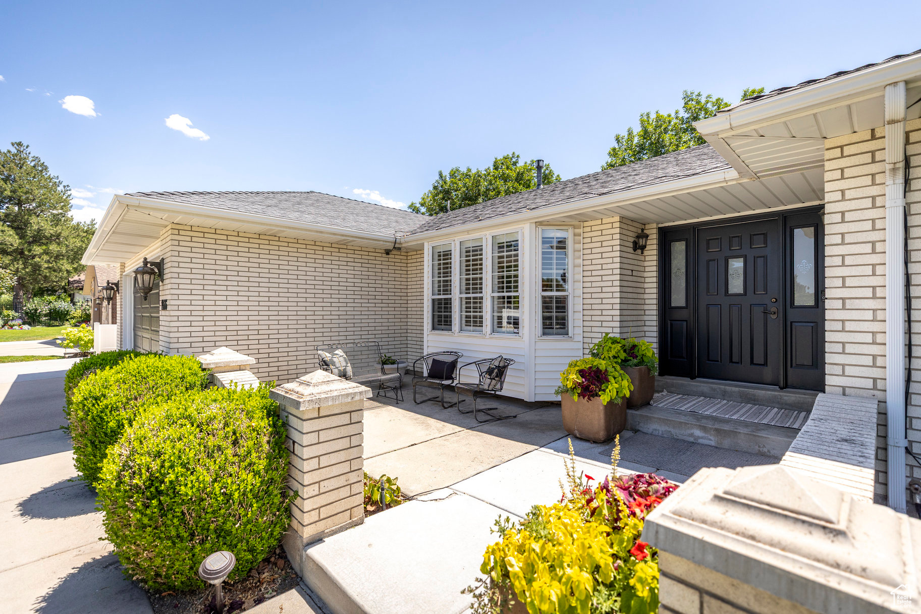 MEADOWS - Residential