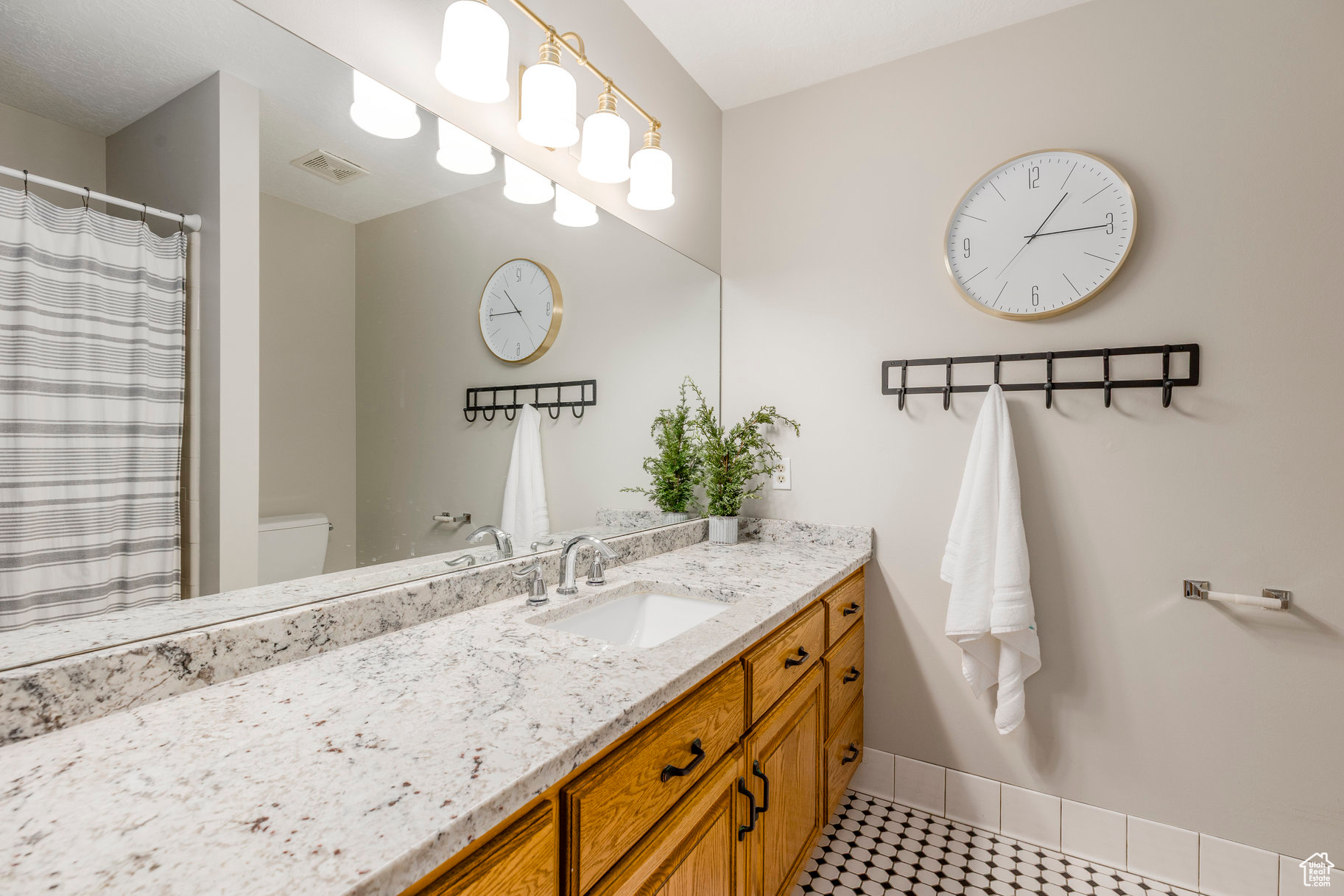 MEADOWS - Residential