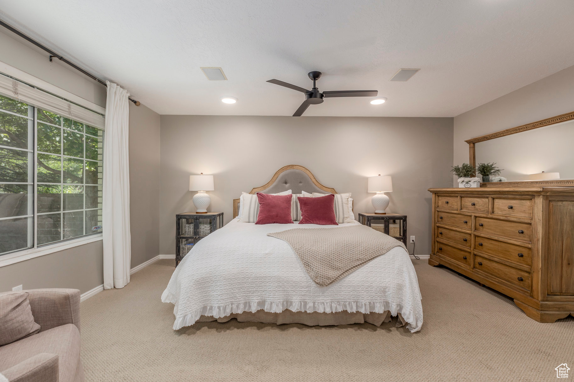 MEADOWS - Residential