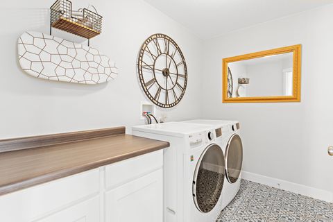 Tiny photo for 2343 W WYSTERIA DR, Mapleton, UT 84664 (MLS # 2154641)