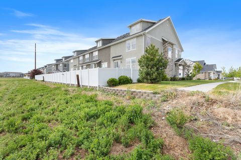Tiny photo for 2343 W WYSTERIA DR, Mapleton, UT 84664 (MLS # 2154641)