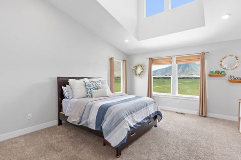 Tiny photo for 2343 W WYSTERIA DR, Mapleton, UT 84664 (MLS # 2154641)