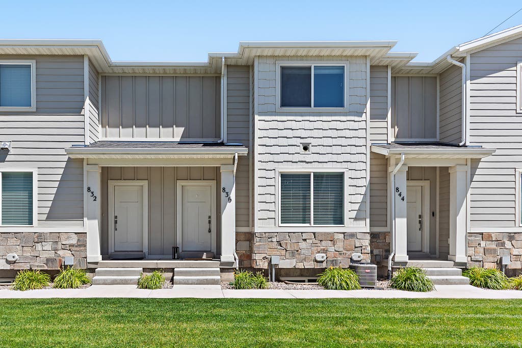 Photo of 836 S 1760 E, Spanish Fork, UT 84660 (MLS # 2169142)