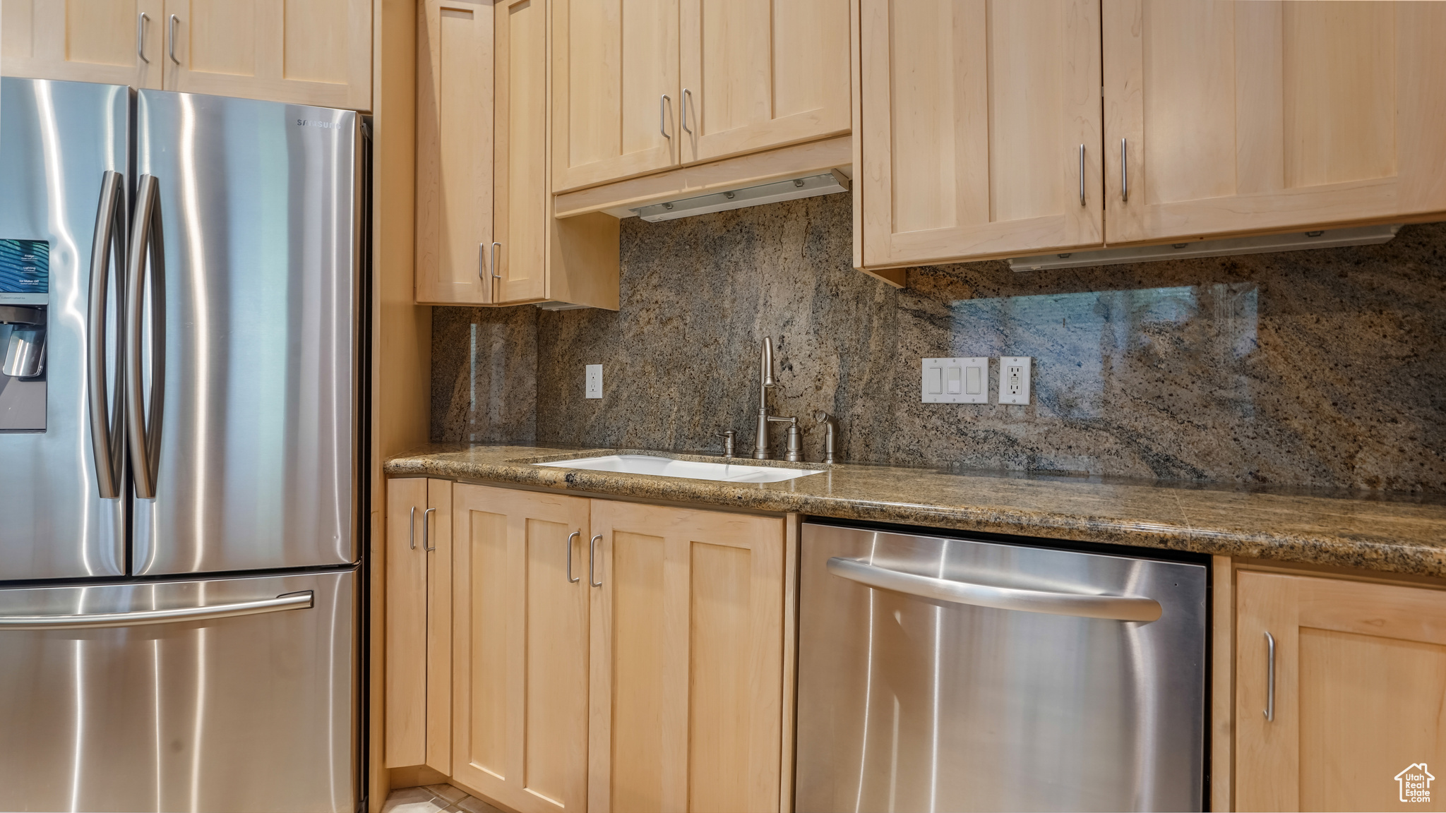 10804 S Lostwood Dr, Sandy, Utah image 23