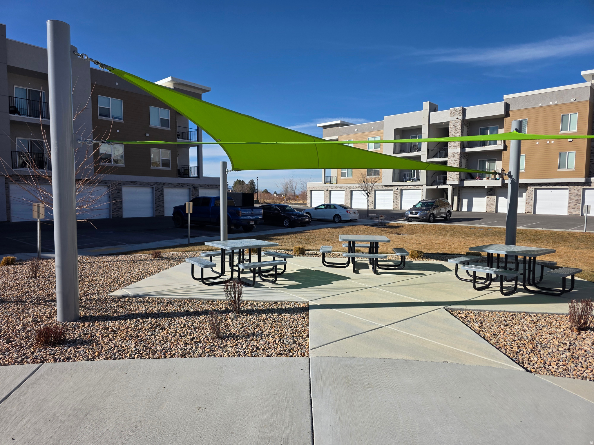 VISTA VIEW CONDOMINIUMS 2ND SUPPLEMENTAL - Residential