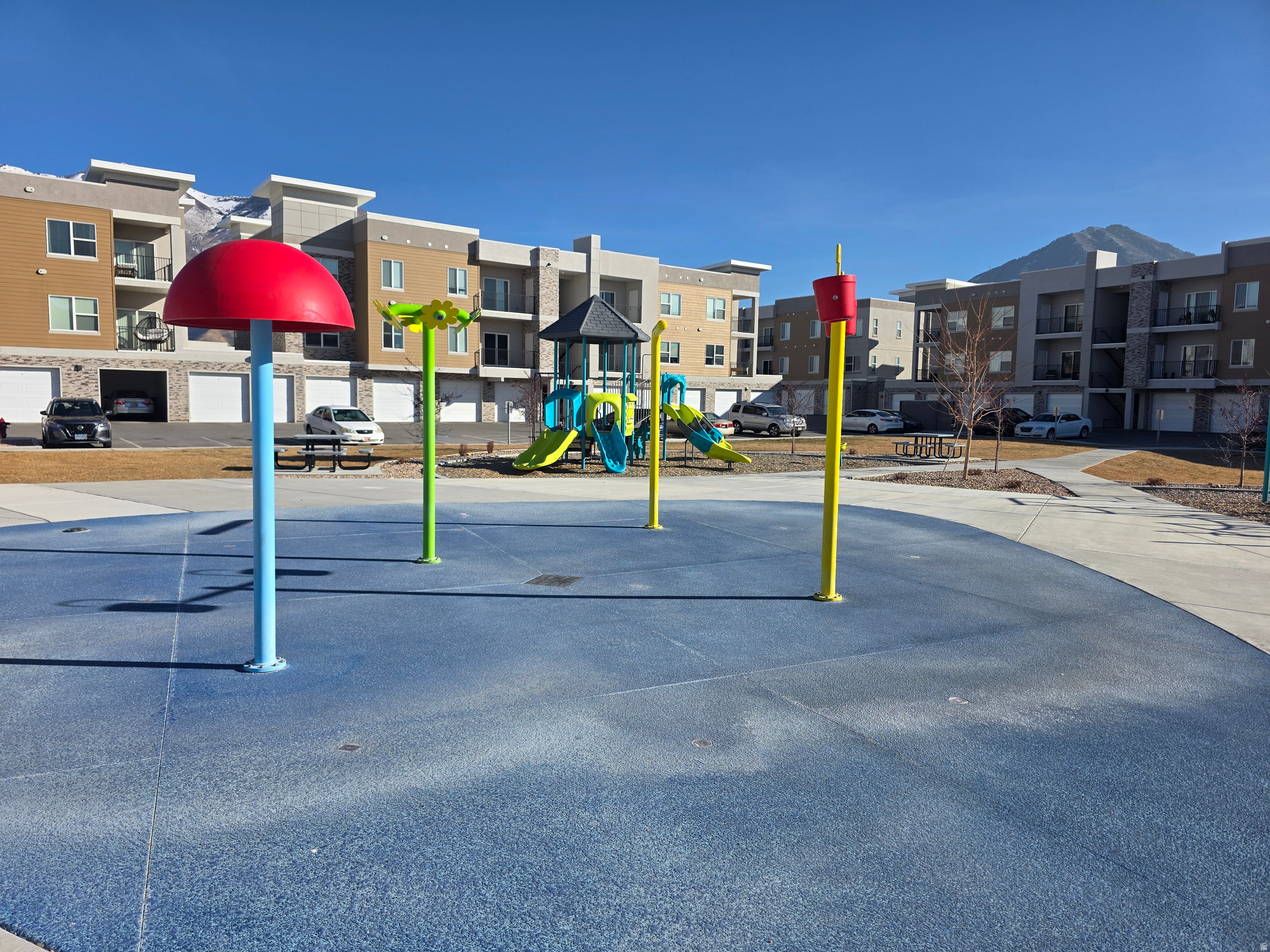 VISTA VIEW CONDOMINIUMS 2ND SUPPLEMENTAL - Residential