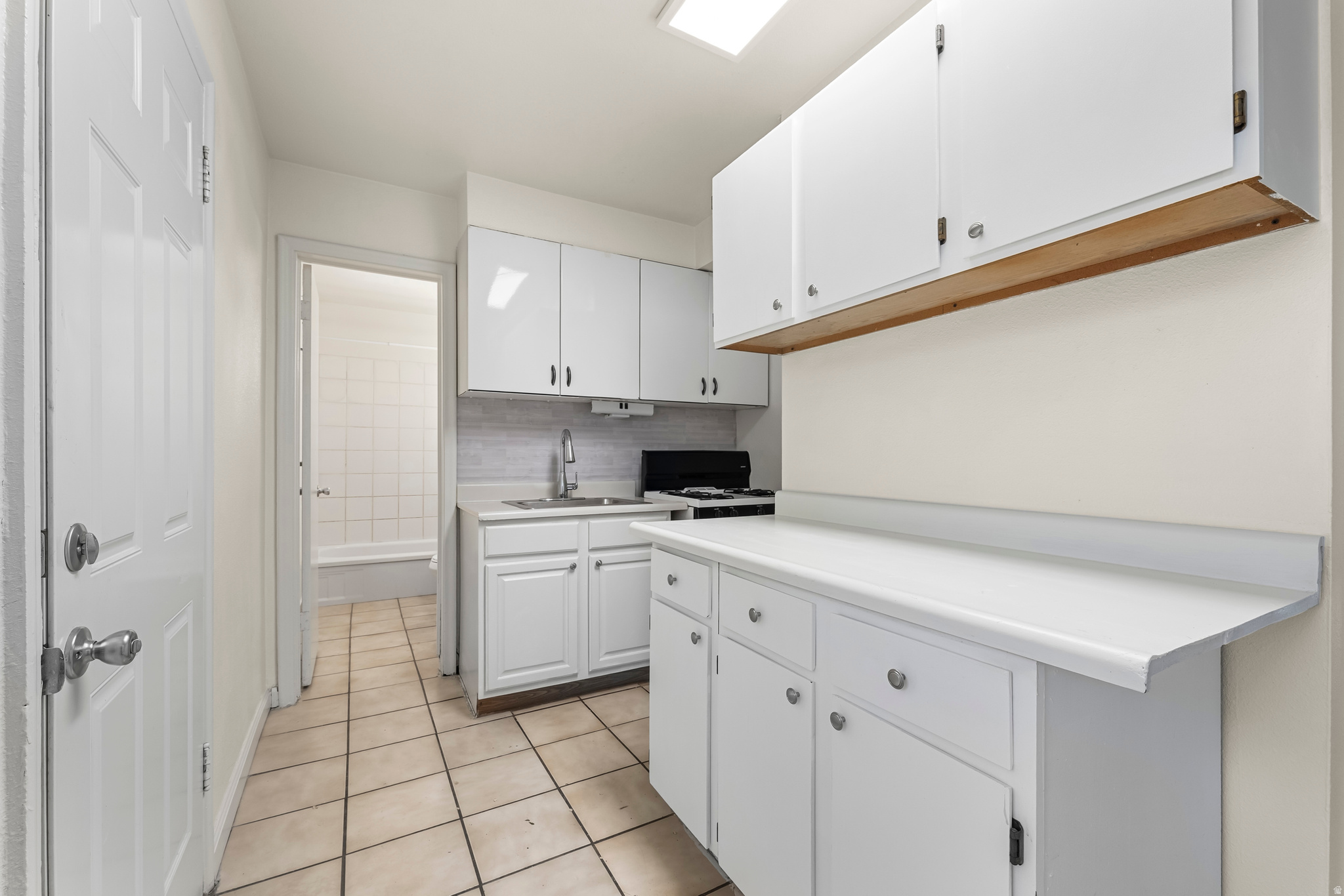 PLAT A BIG FIELD SUR - Residential Lease