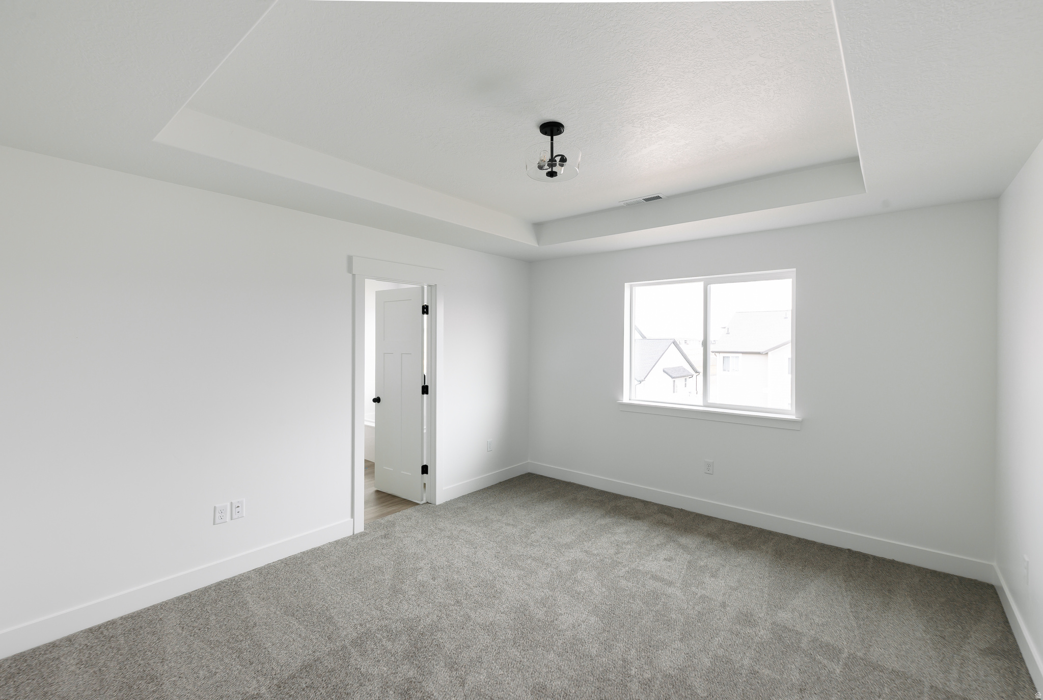 MOUNTAIN RIDGE - Residential