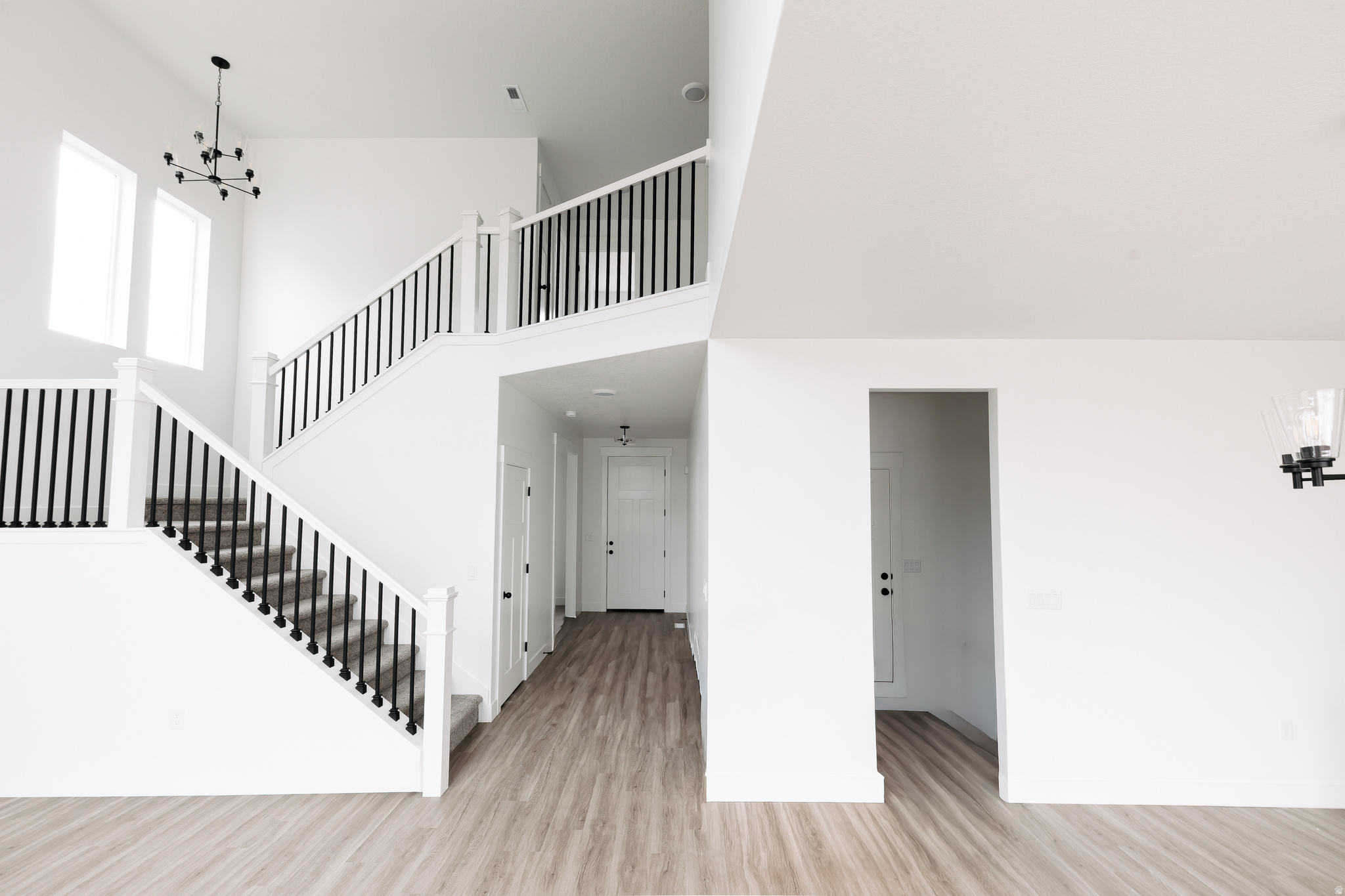 MOUNTAIN RIDGE - Residential