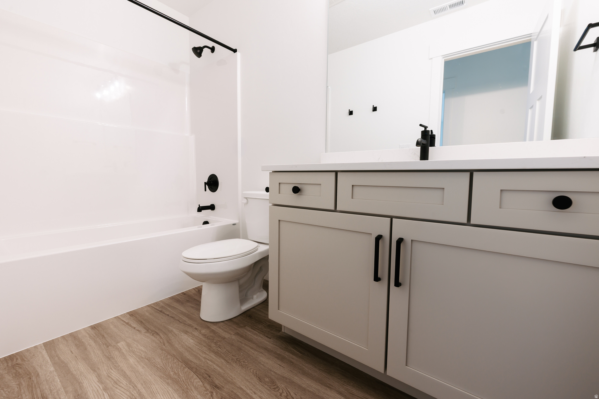 MOUNTAIN RIDGE - Residential