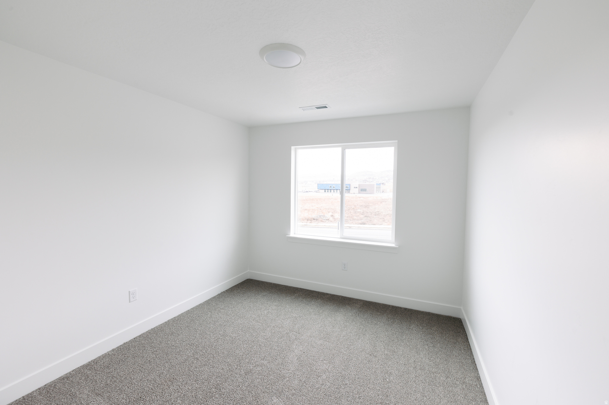 MOUNTAIN RIDGE - Residential