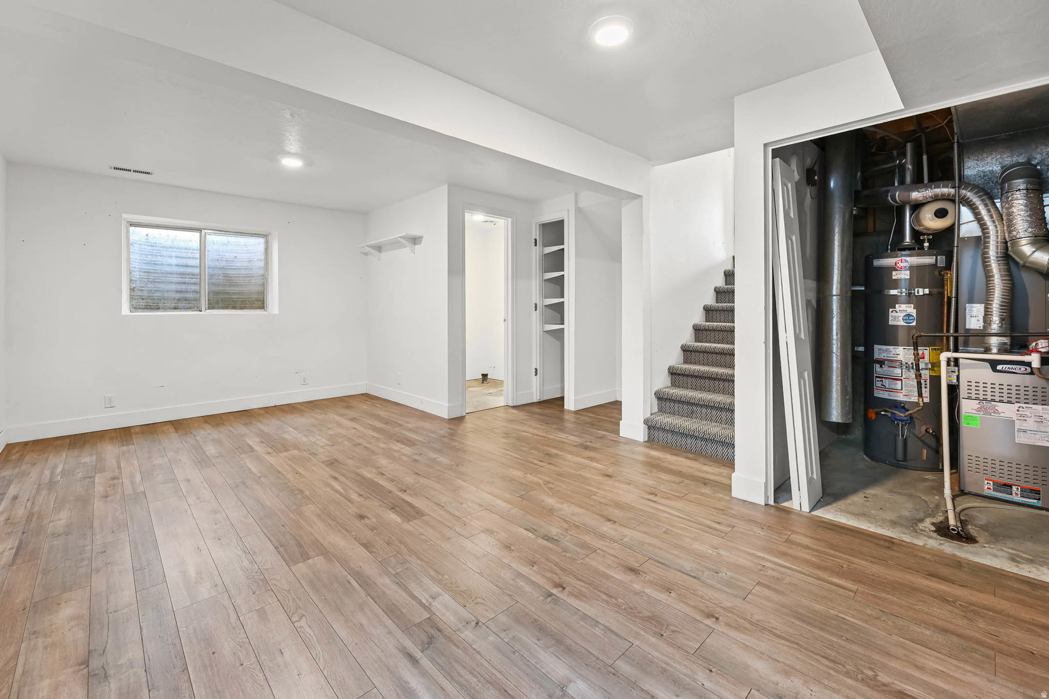 CAVE HOLLOW - Residential