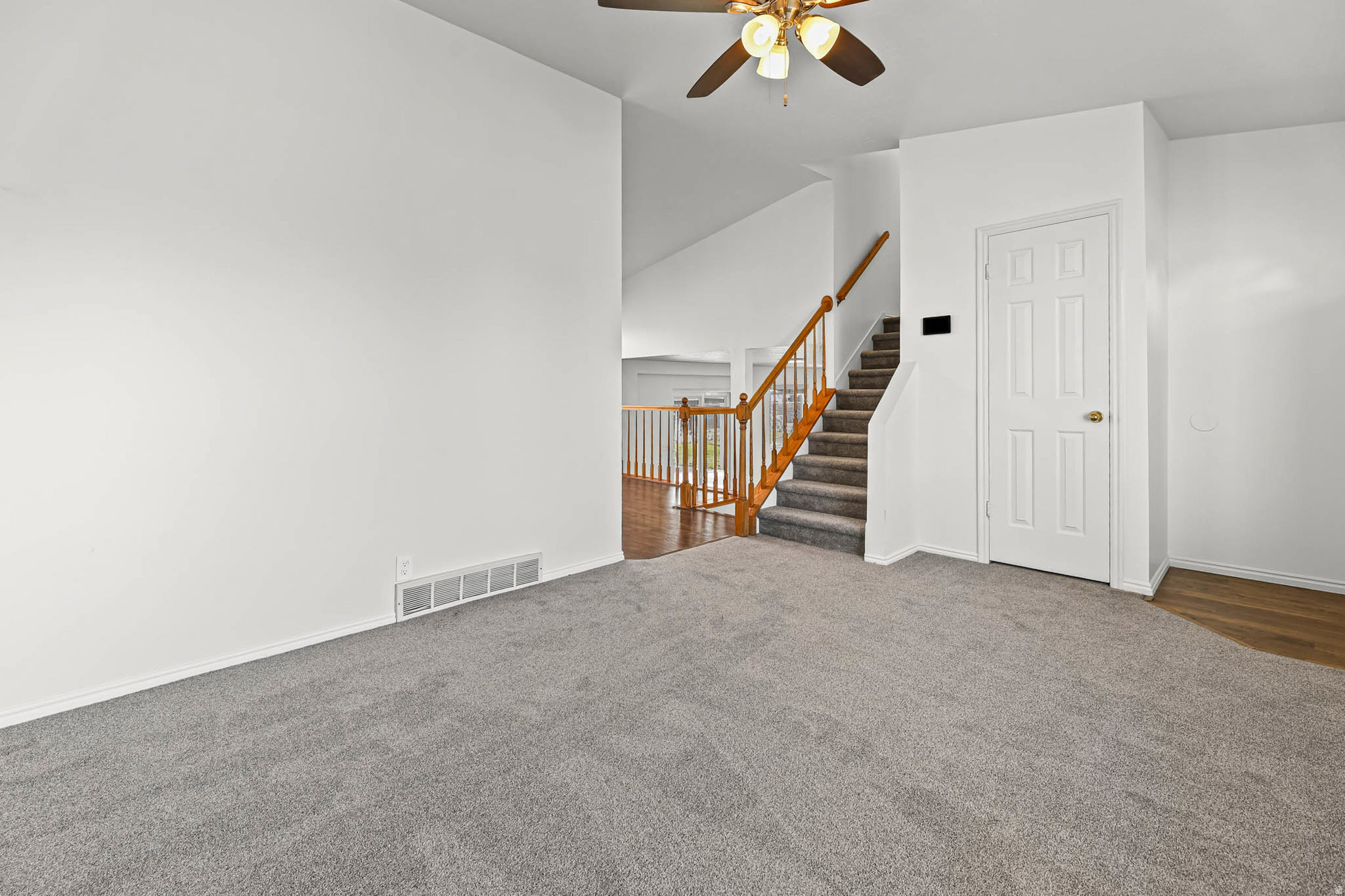 CAVE HOLLOW - Residential