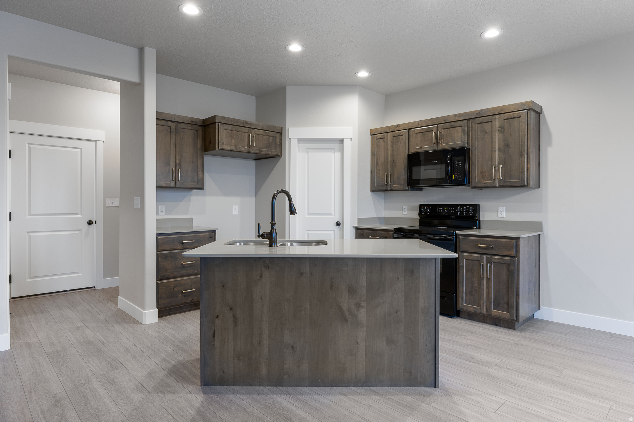 SUMMIT RIDGE THE HILLS - Residential