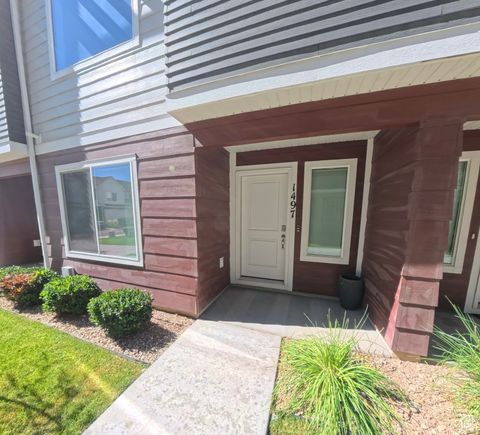 Tiny photo for 1497 S 565 W, Orem, UT 84058 (MLS # 2116060)