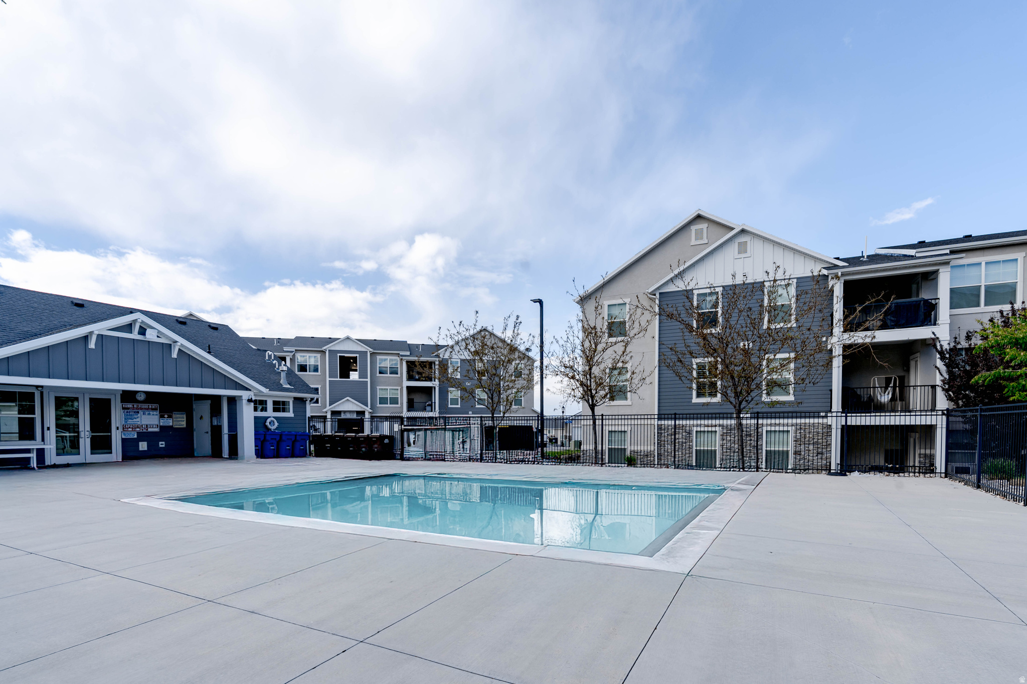 SADDLEBROOK - Residential